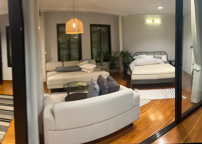 Apartment Churs Garden Entire House